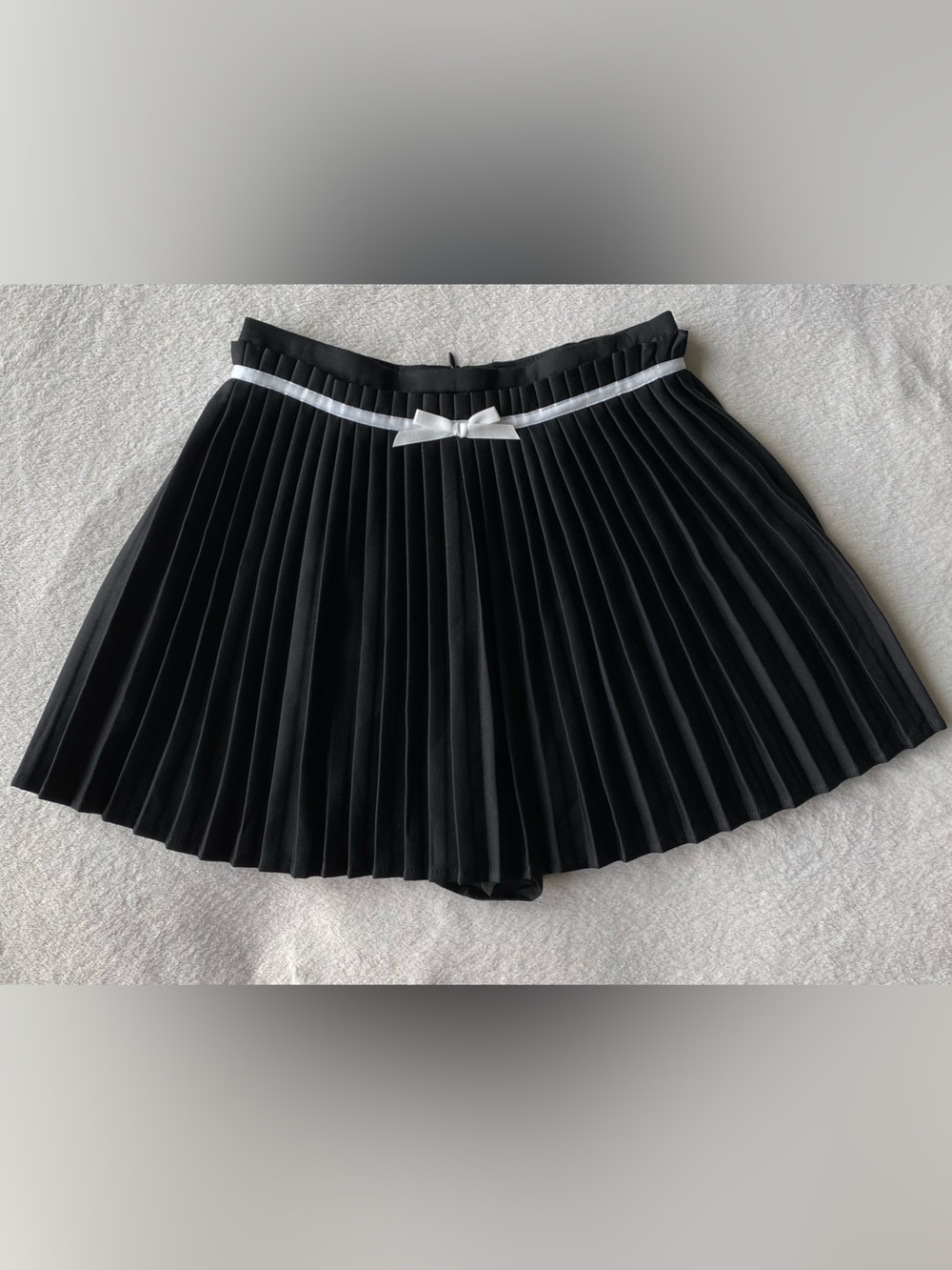 Noey Homm pleated mini skirt skort black with white bow size XS/Small - Picture 8 of 14
